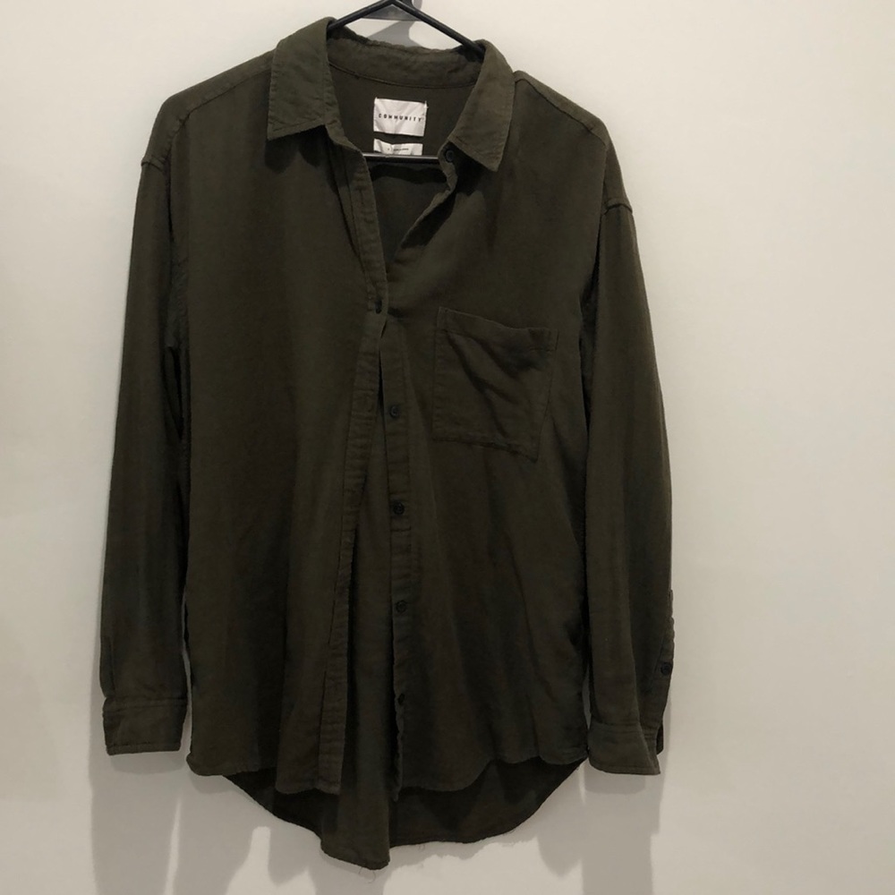 Aritzia Community linen blend button down